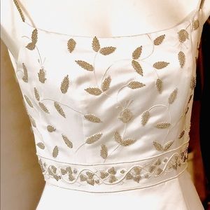 Silver leaf White Wedding/ Ball Gown wTrain